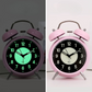 LuminousTime - Elegante Metallwecker mit sanfter Beleuchtung für friedliche Morgen und Nächte