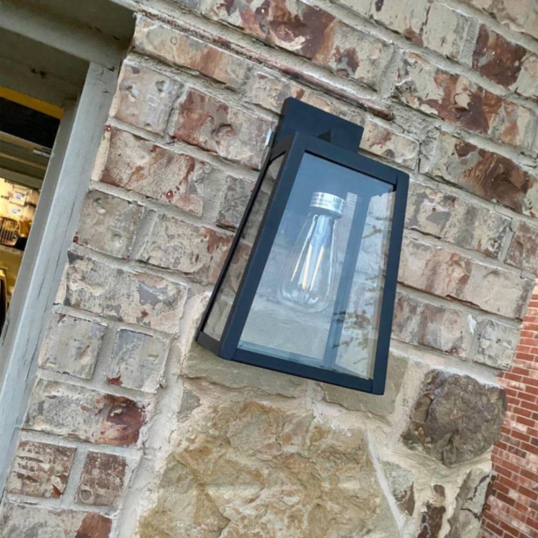Frendorf | NovaGlow moderne Außenlampe für elegante Räume