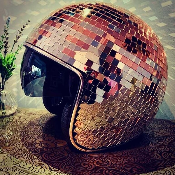 Frendorf | Disco-Kugel-Helm mit einziehbarem Visier