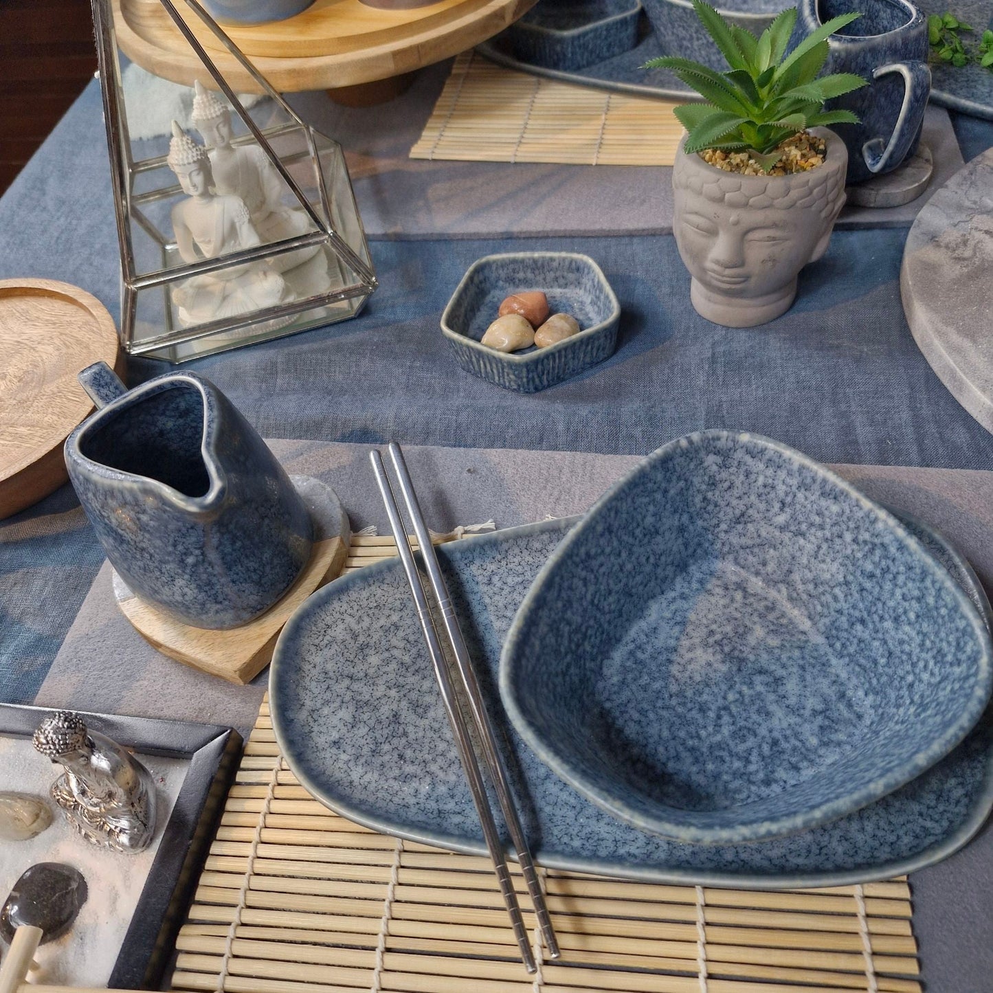 Frendorf | Blaue 10" Yayu unregelmäßige Porzellanplatte Blau