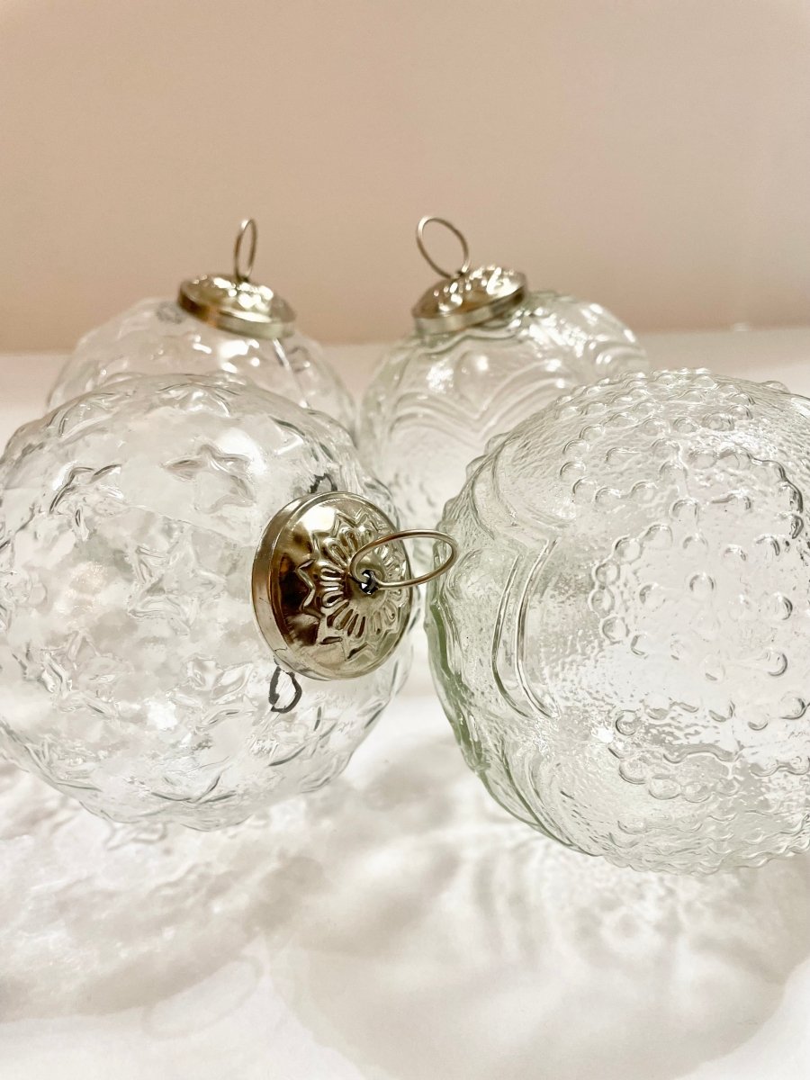 4" Klare Glas Ballornamente Set von 3