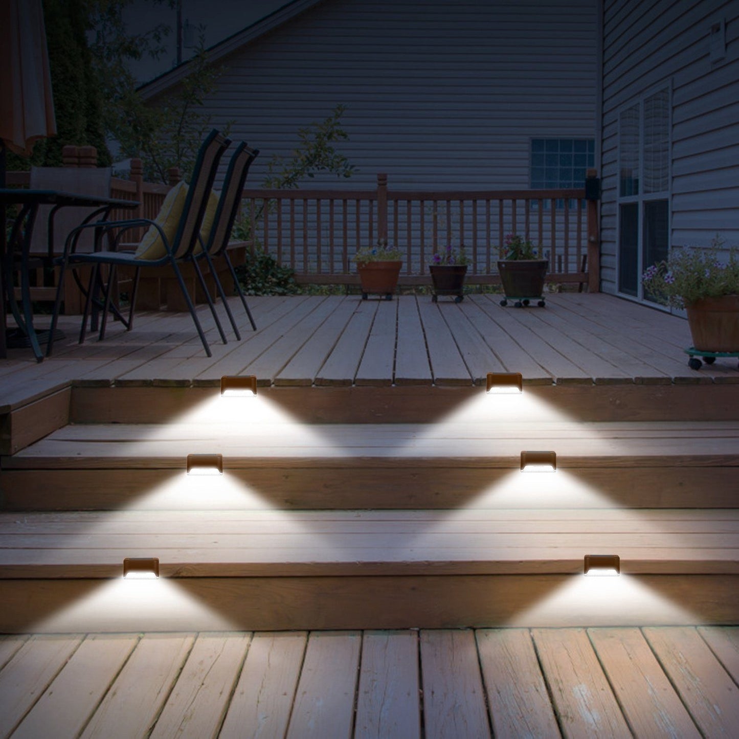 Frendorf | 4-teilige: Solarbetriebenes LED-Stufenlicht