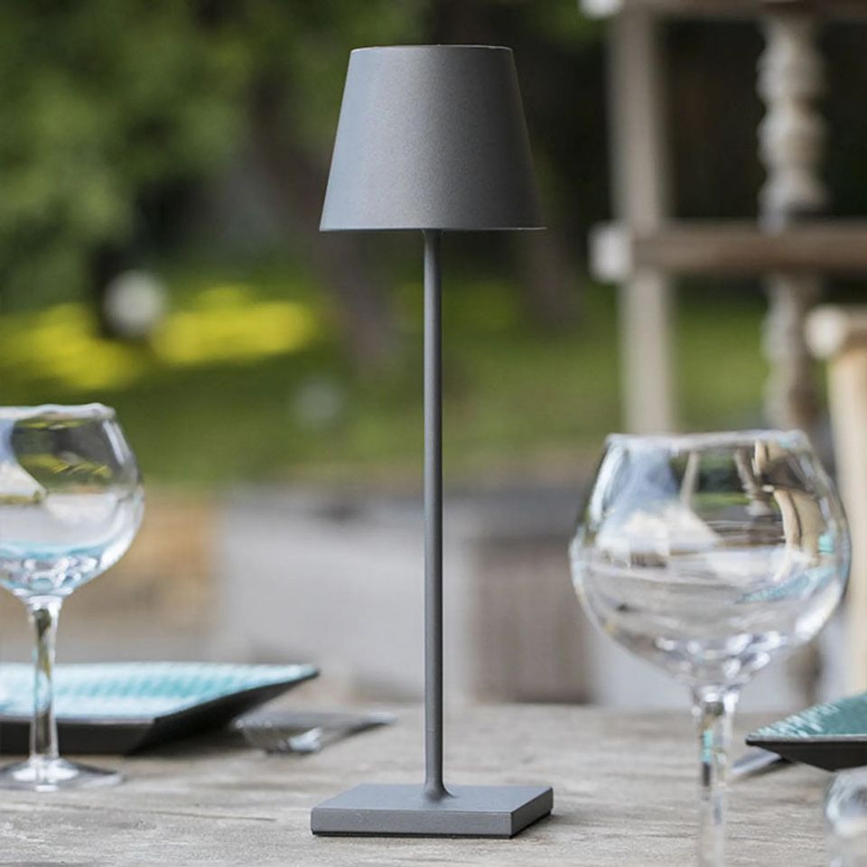 Frendorf | AuraLuxe | Dimmbare hohe Tischlampe