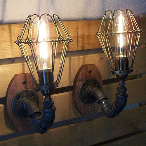 Frendorf | Rustikale stilvolle Drahtrahmen-Wandbeleuchtung mit Rohrdesign 1 Licht Schmiedeeisen Wandleuchte in schwarzer Ausführung