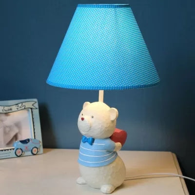 Eine Licht Tapered Shade Tischlampe mit Bären Cartoon Stoff Leselampe für Nachttisch