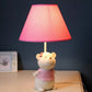 Eine Licht Tapered Shade Tischlampe mit Bären Cartoon Stoff Leselampe für Nachttisch