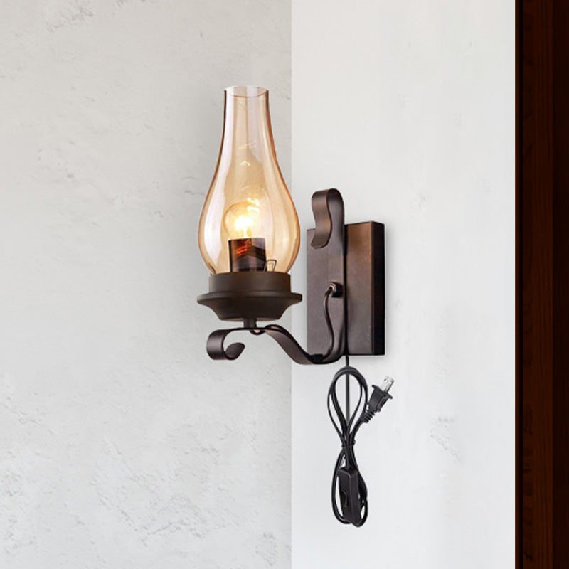 Frendorf | 1 Licht Kerzenwandlamp Vintage Industrieel Zwart Cognac Glas Verlichting in Zwart met Stekkerdraad