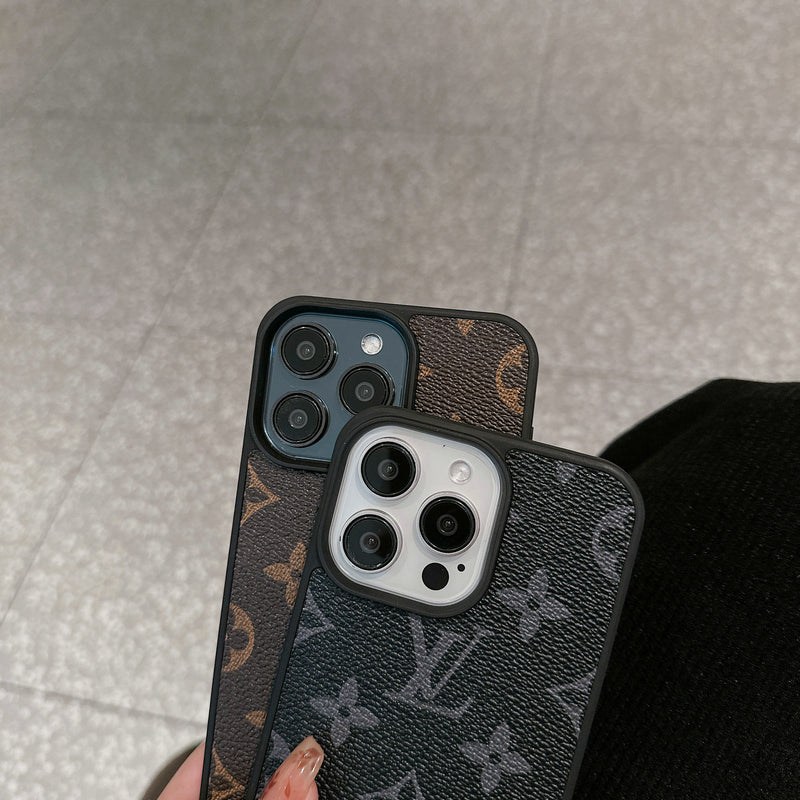 Frendorf | LUXE LV GROSS LOGO IPHONE HÜLLE
