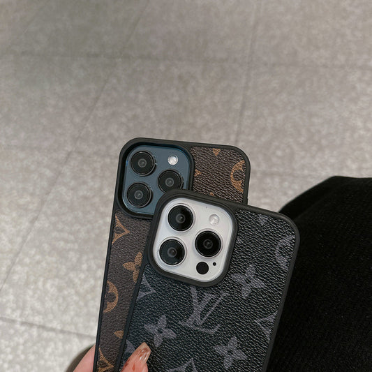 Frendorf | LUXE LV GROSS LOGO IPHONE HÜLLE