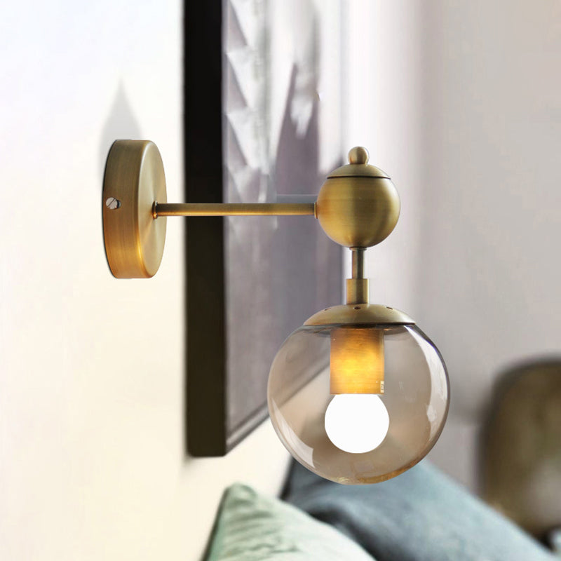 Frendorf | 1/2-Head Global Wandmontage Licht mit Amber Glas Schirm Modernistische Wandlampe Beleuchtung in Gold für Schlafzimmer