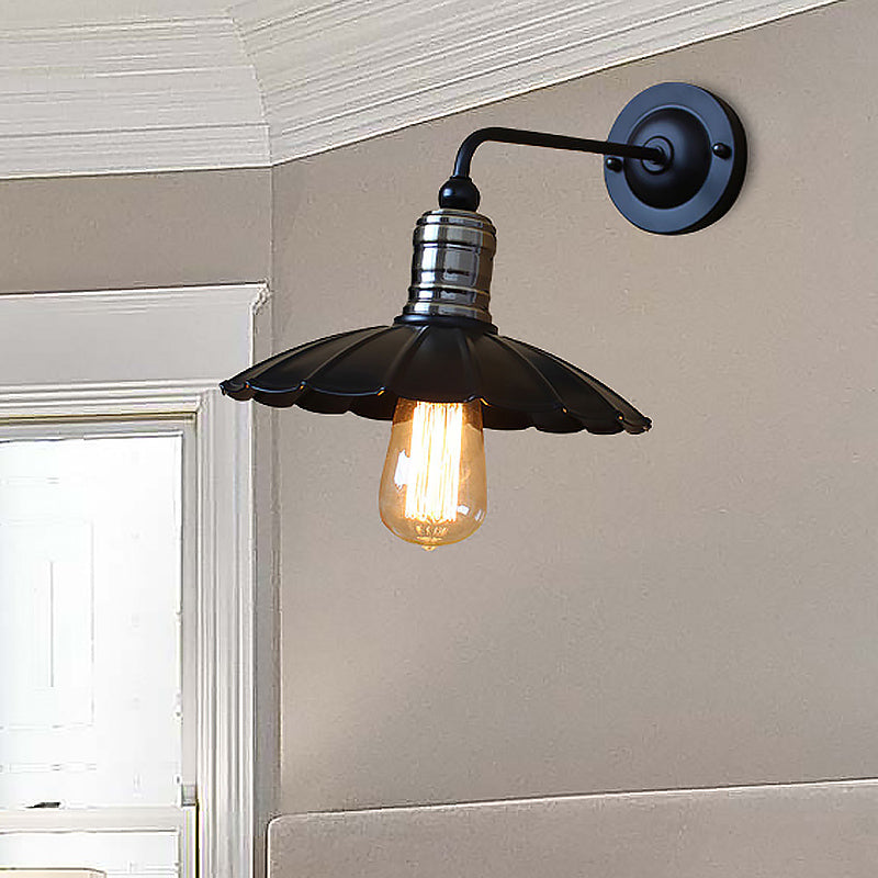 Frendorf | Vintage Stijl Scalloped Edge Wandlamp 9,5"/13" Dia 1 Licht Metallische Wandmontage Licht in Zwart voor Slaapkamer
