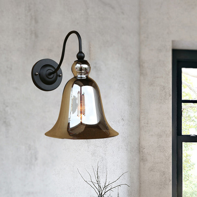 Frendorf | Bell Schlafzimmer Wandlichttragschale Industriell Klar/Grün/Rauchglas 1 Licht Schwarze Wandleuchte mit Gänsehautarm