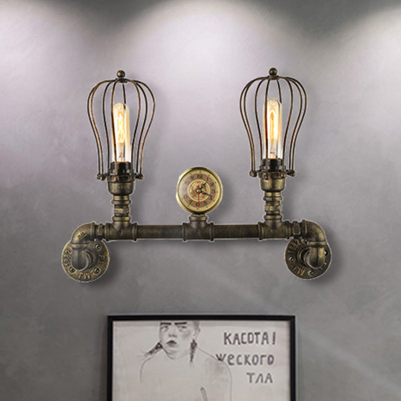Frendorf | Piped Wohnzimmer Wandleuchte mit Tropfenkäfigschirm Vintage Metall 2 Glühbirnen Alter Messing Wandleuchte