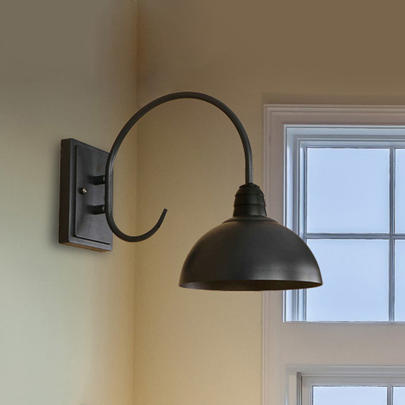 Frendorf | 1 Kopf Wand Sconce Retro Kuppelschirm Metall Sconce Lichtfixture mit gebogenem Arm in Schwarz