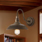 Frendorf | Antieke stijl schuurmuurlamp 1 licht ijzeren wandlamp met goose-neck arm in brons/roest voor slaapkamer