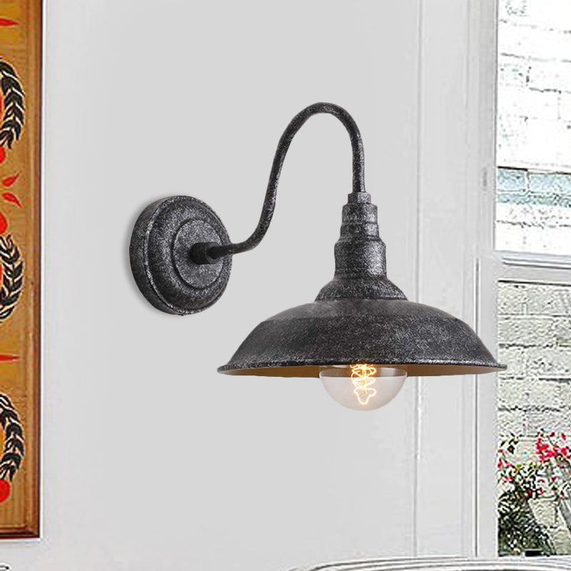 Frendorf | Antieke stijl schuurmuurlamp 1 licht ijzeren wandlamp met goose-neck arm in brons/roest voor slaapkamer
