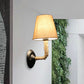 Frendorf | 1 Licht Conische Wandlamp Lodge Stijl Beige Stoffen Wandverlichting met Rope Gebogen/Hoekarm voor Restaurant