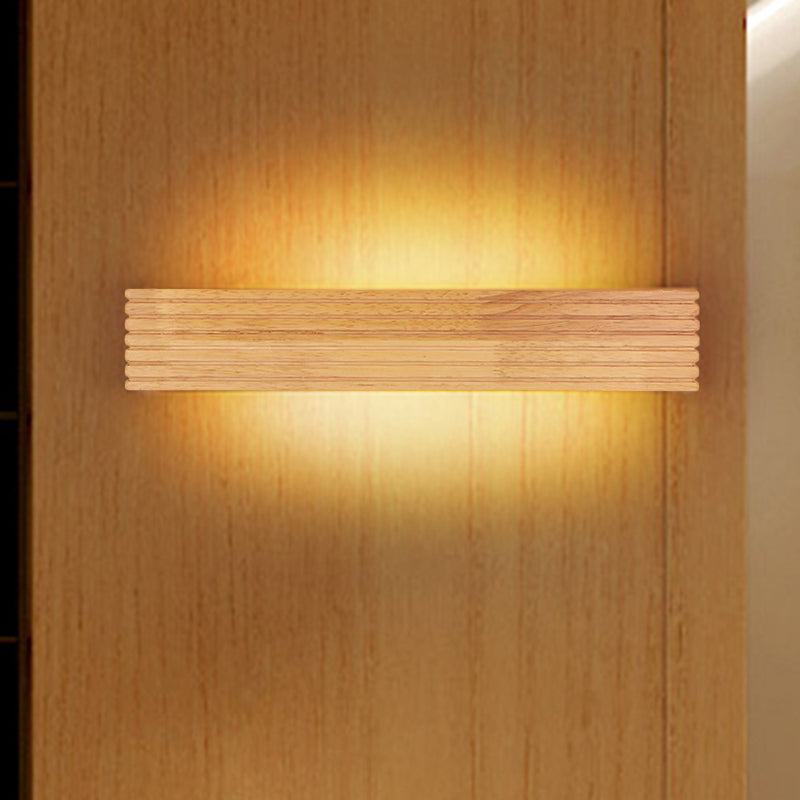 Frendorf | Gestreepte slaapkamer wandlamp hedendaags houten 14"/18"/21.5" breed 1-kops beige LED op en neer lichtarmatuur in warm/wit licht