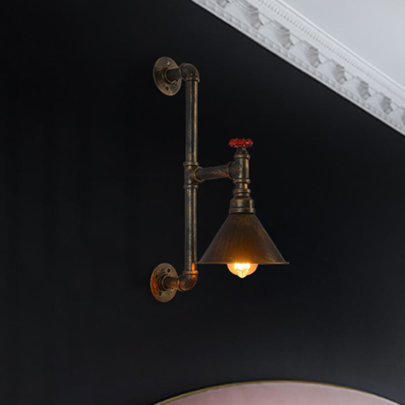 Frendorf | Industrielle Sanitärrohr Wandmontierte Lampe mit Ventil Dekoration 1 Licht Metall Wandbeleuchtung in Rost/Antikmessing