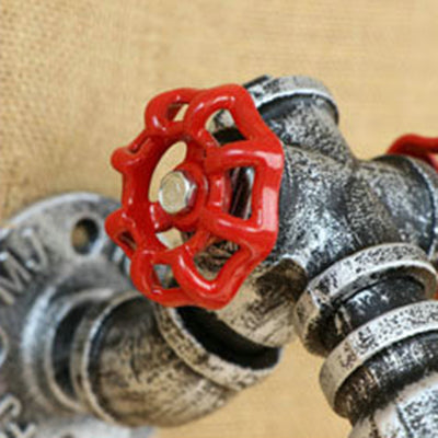 Frendorf | 1 Kopf Offene Glühbirne Wandlampe Rustikal Stilvoll Bronze/Antike Messing Metall Wandlicht mit Roten Ventildekoration