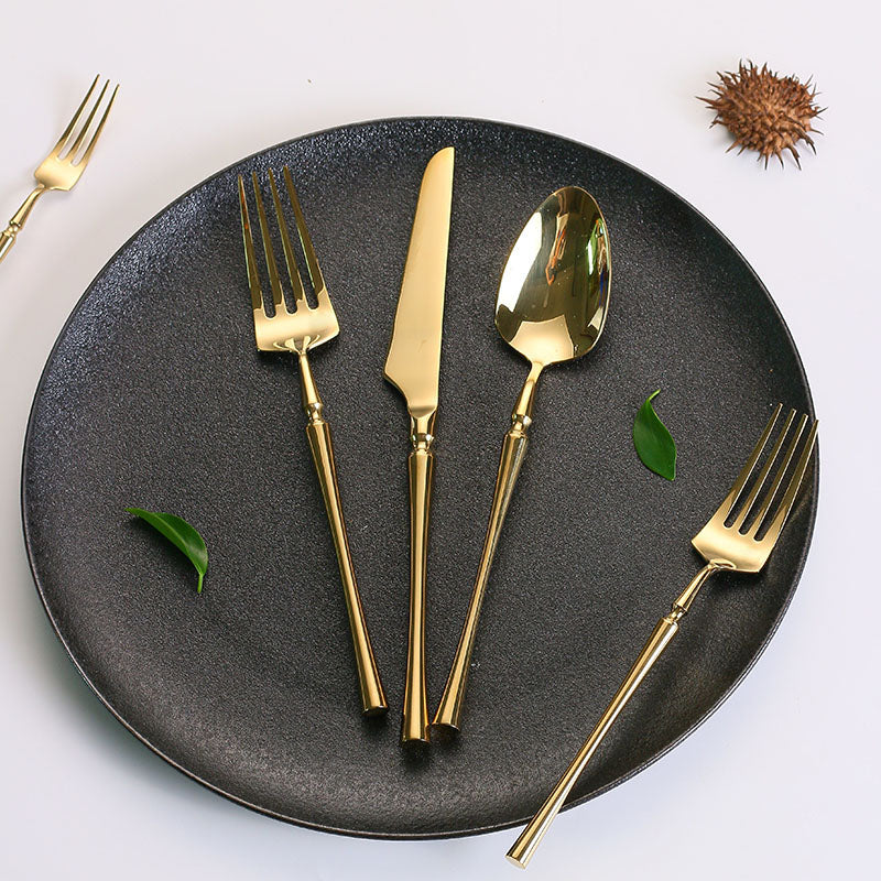 Klassisches Edelstahlset mit Eleganten Griffen