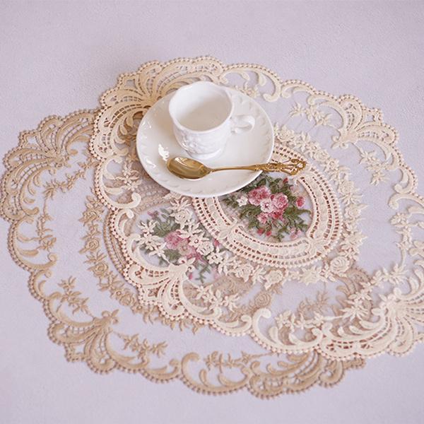 Frendorf | 5-Pack: 3 Styles Vintage Spitzenstickerei Platzset