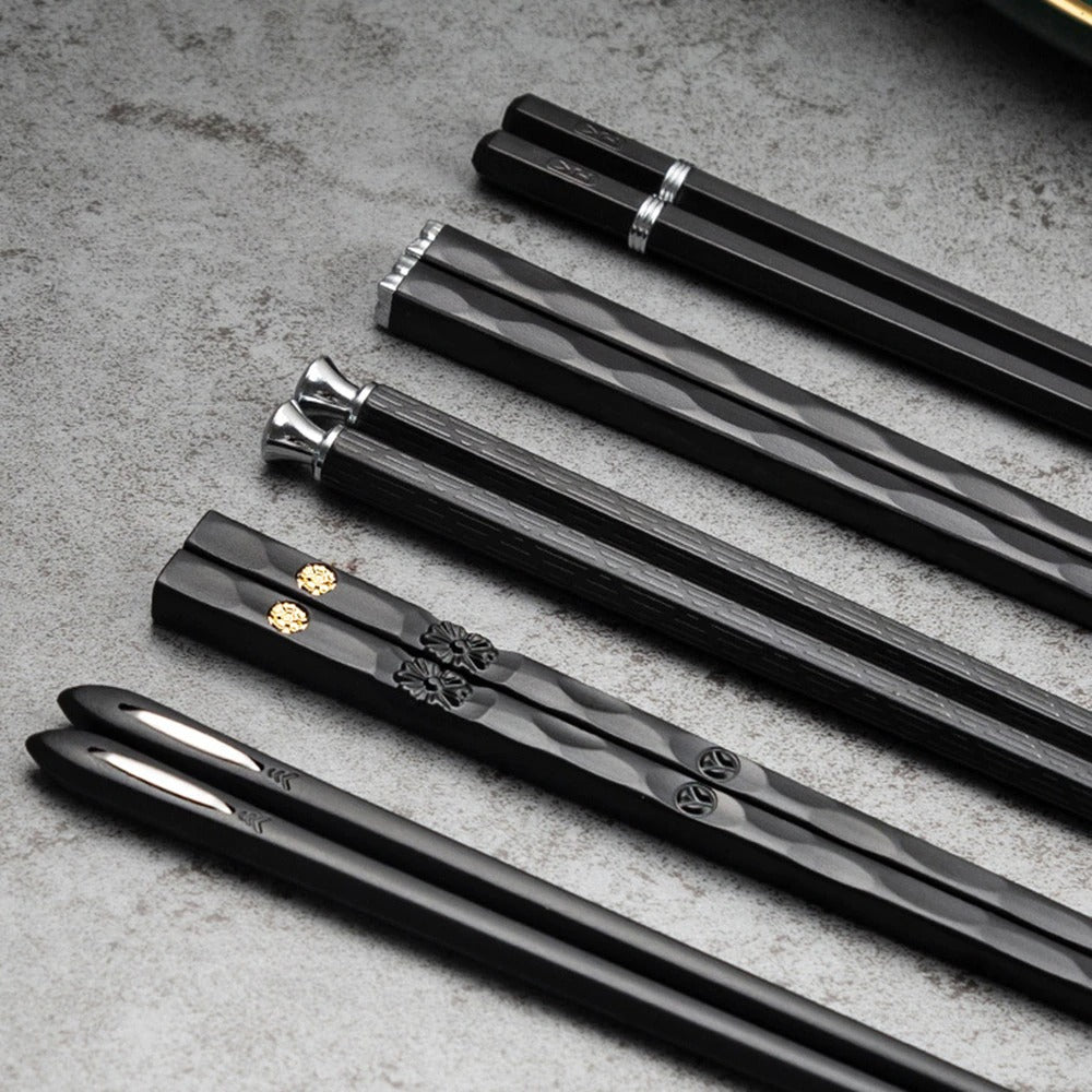 DineLux – Luxuriöses Essstäbchen-Set mit Raffinierten Designs (5 Paar)