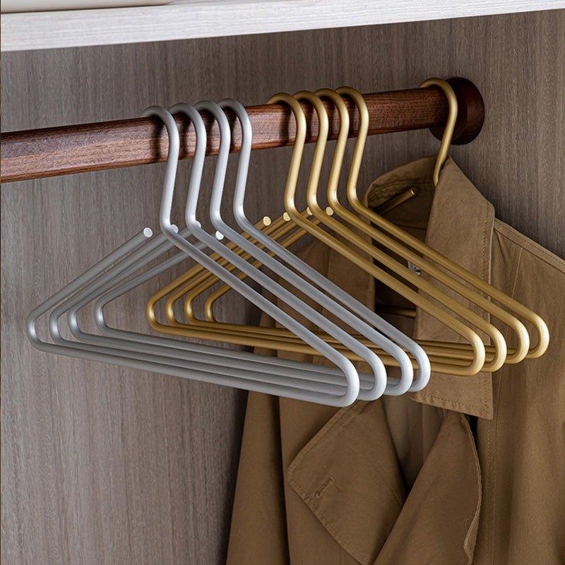 5 Stück Kleiderbügel aus massivem mattem Gold/Silber │ Nahtloser Kleiderschrank-Organizer aus Metall