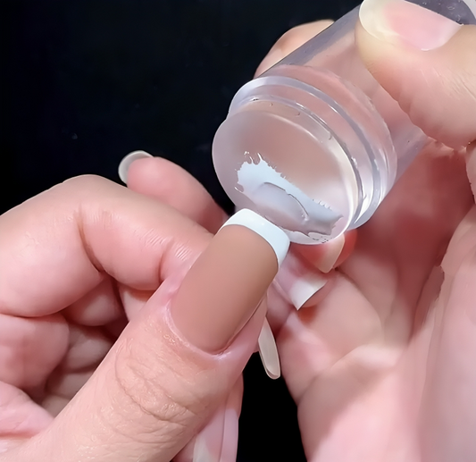 Frendorf |  NailPerfection - Makellose French Tips in Sekunden!