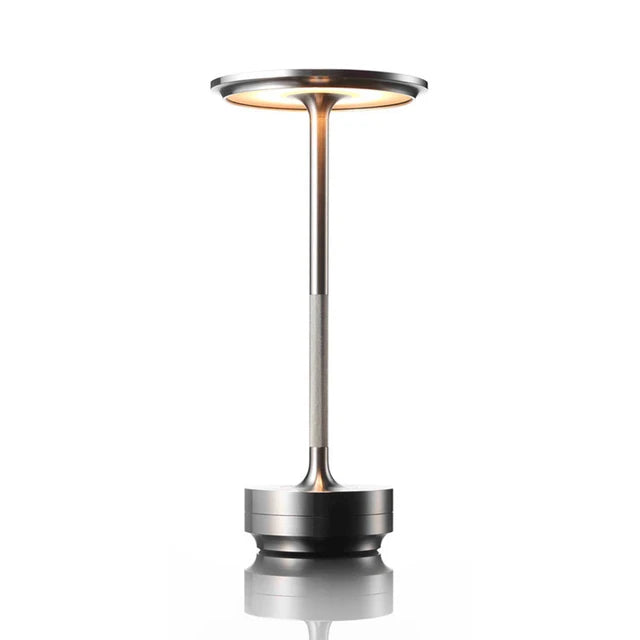 Frendorf | Luminor | USB Tischlampe | Gemütliche Beleuchtung | Kabelloses Laden