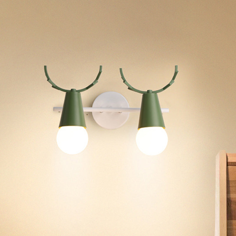 Frendorf | 2 Köpfe Kegel Wandlampe mit Geweihen Zeitgenössische Metall Wandlaterne für das Arbeitszimmer
