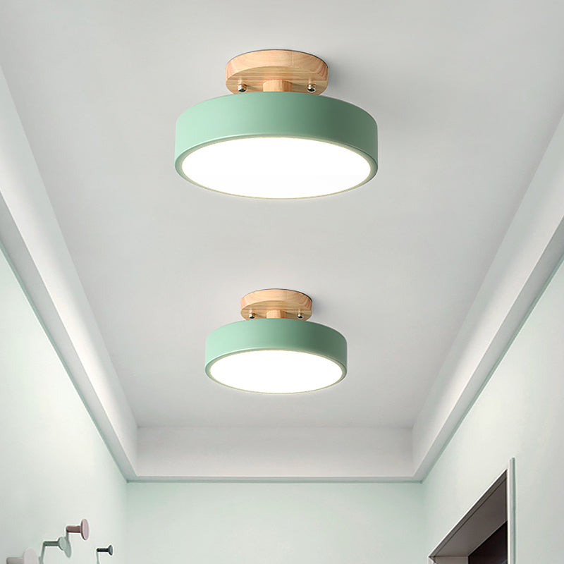 Skandinavische LED-Deckenleuchte mit Holz | Moderne Trommelform für Flure und Eingänge | Energieeffiziente Beleuchtung