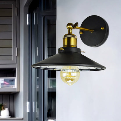Frendorf | Antiqued Brede Flair Wandlamp 1 Kop Metallic Muur Gemonteerde Lamp in Zwart voor Restaurant