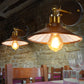 Antiqued Wide Flare Wandleuchte 1 Kopf Metall Wandmontierte Lampe in Schwarz für Restaurant