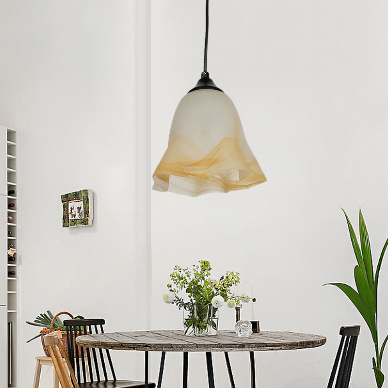 Blumenform/Kegel Wohnraum Hängeleuchte Kit Traditionelles strukturiertes Glas 1 Licht Weiße Pendelleuchte