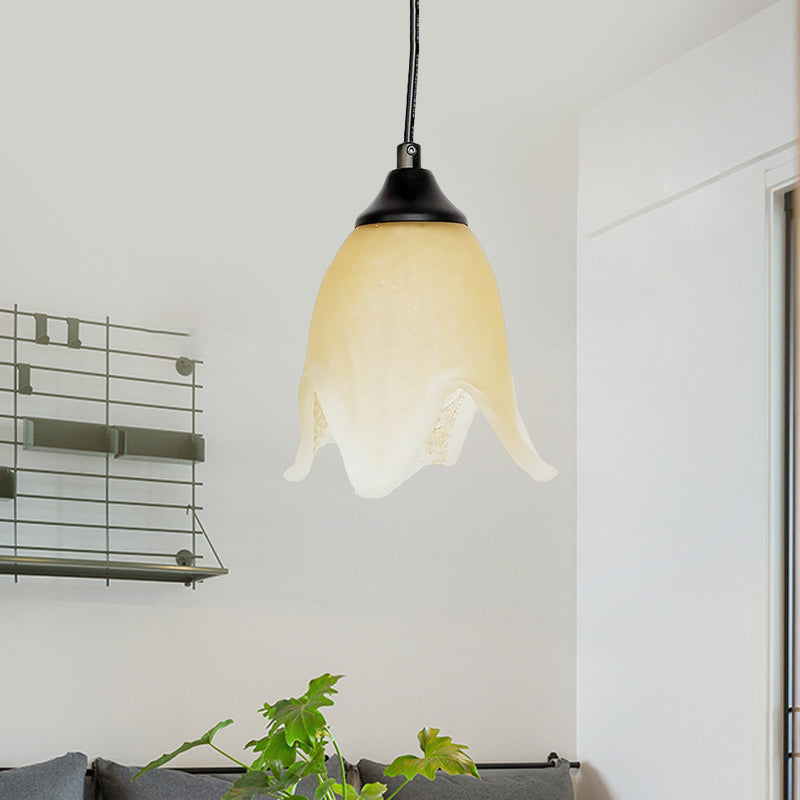 Blumenform/Kegel Wohnraum Hängeleuchte Kit Traditionelles strukturiertes Glas 1 Licht Weiße Pendelleuchte