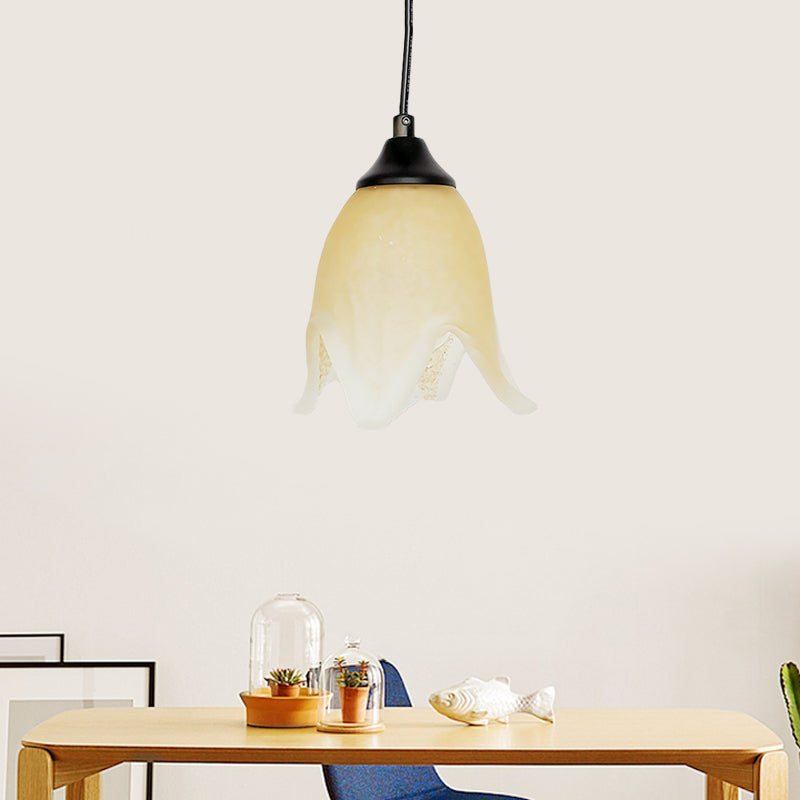 Blumenform/Kegel Wohnraum Hängeleuchte Kit Traditionelles strukturiertes Glas 1 Licht Weiße Pendelleuchte