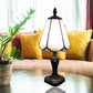 Tiffany Traditionelle Kegelförmige Tischlampe 1 Licht Glas und Metall Leseleuchte in Weiß/Rosa für Büro