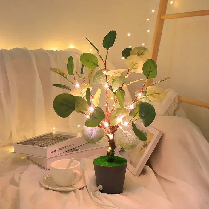 Frendorf | TwinkleBranch - LED-Nachtlicht mit Weihnachtszweig und dekorativem Topf