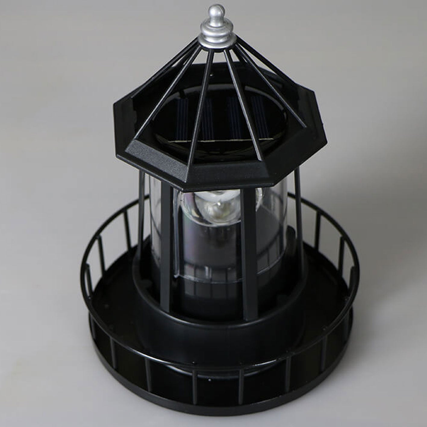 Frendorf | SolarSpin LED Gartenleuchte | Rotierender Turm | Solarbetrieben | Deko & Landschaftsbeleuchtung