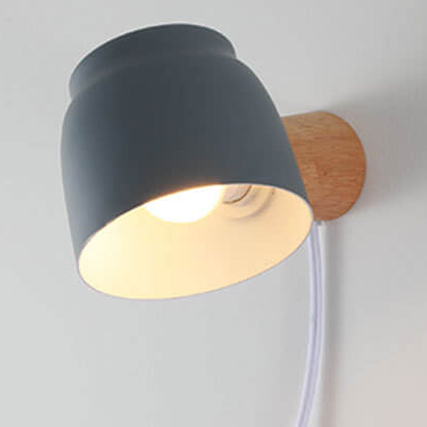 Frendorf | LumaTube Nordic Wandlampe | Drehbares Zylinderdetail | Minimalistisches Design | LED Wandleuchte