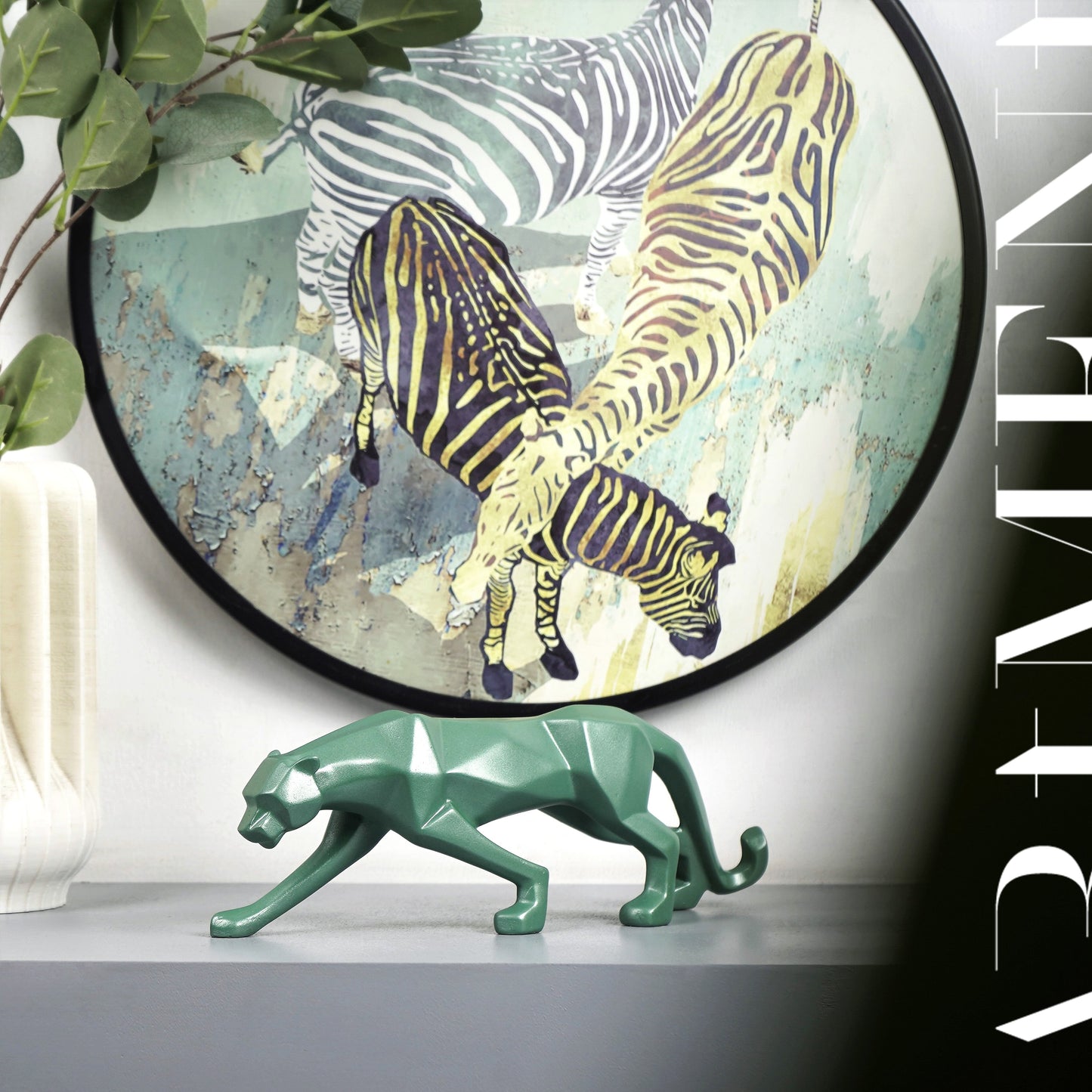 Geometrische Pantherstatue der modernen Kunst