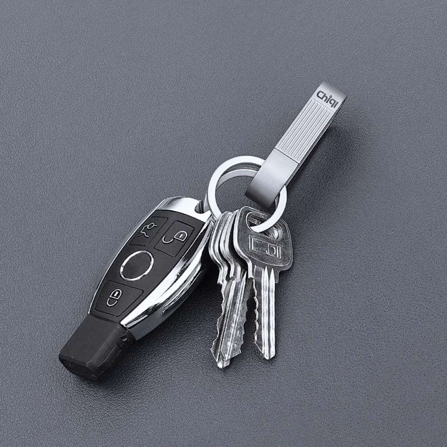 Frendorf | Titanlegierung Herren Gürtelschnalle Schlüsselanhänger - Langlebig, Stilvoll, Farbneutraler Verschluss