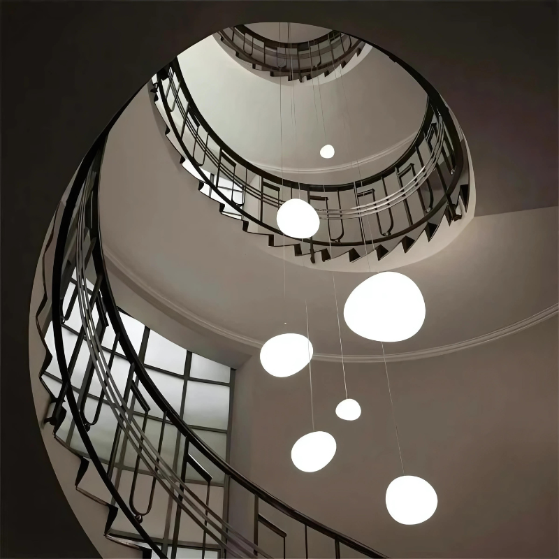 Elegante Glas-Kiesel-Pendelleuchte