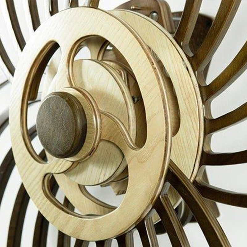 Handgemachte kinetische Skulptur