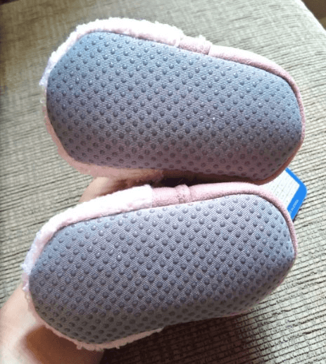 Frendorf | Weiche rutschfeste Lauflernschuhe für Babys mit Lamm-Motiv – Schrittchenwarm