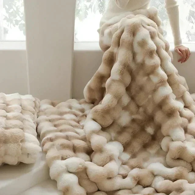 Frendorf | Fluffy Decke aus Kunstfell - VeluLuxe
