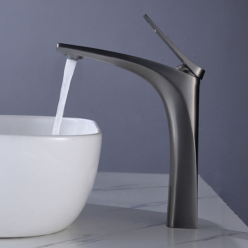 Frendorf | Moderner Gefäß Wasserhahn Messing Hebelgriffe Niedriger Bogen mit Wasserschlauch Badezimmer Gefäß Wasserhahn
