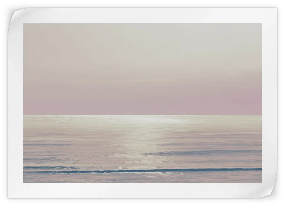 Frendorf | Mondlicht Ozean Pink Rouge I Wandkunst