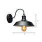 Frendorf | Antiqued Barn Wandlamp 1-Kop IJzeren Wandgemonteerde Lamp in Zwart met Stekkerkabel